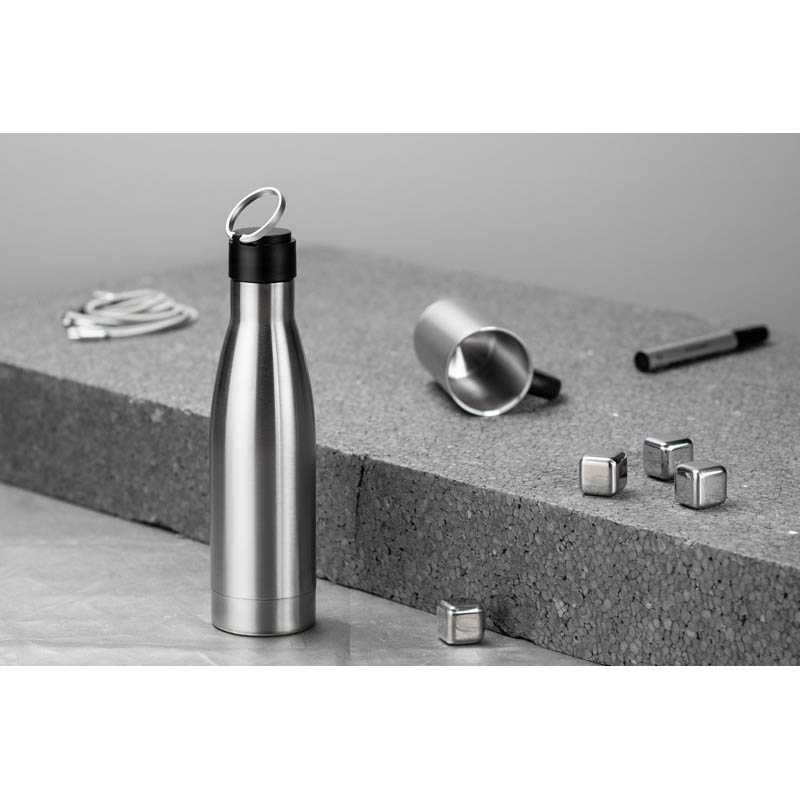 Termoska 500 ml > strieborná