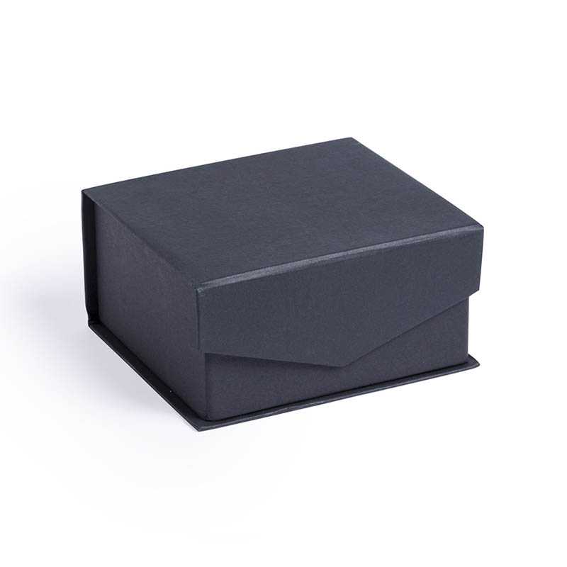 Trofej > viacfarebná