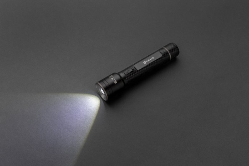 Veľké USB svietidlo Gear X z RCS recykl. hliníka > čierna