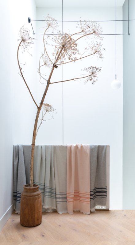 Hammam osuška 100 x 180cm Ukiyo Yumiko > čierna