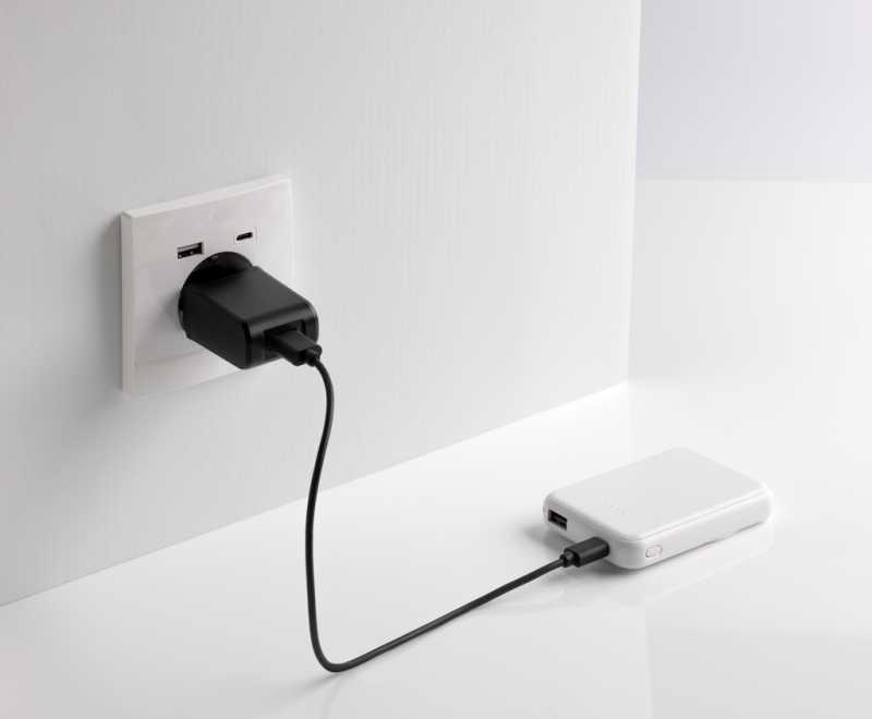 Magnetická powerbanka Stellar 5000mAh 5W z RCS plastu > biela