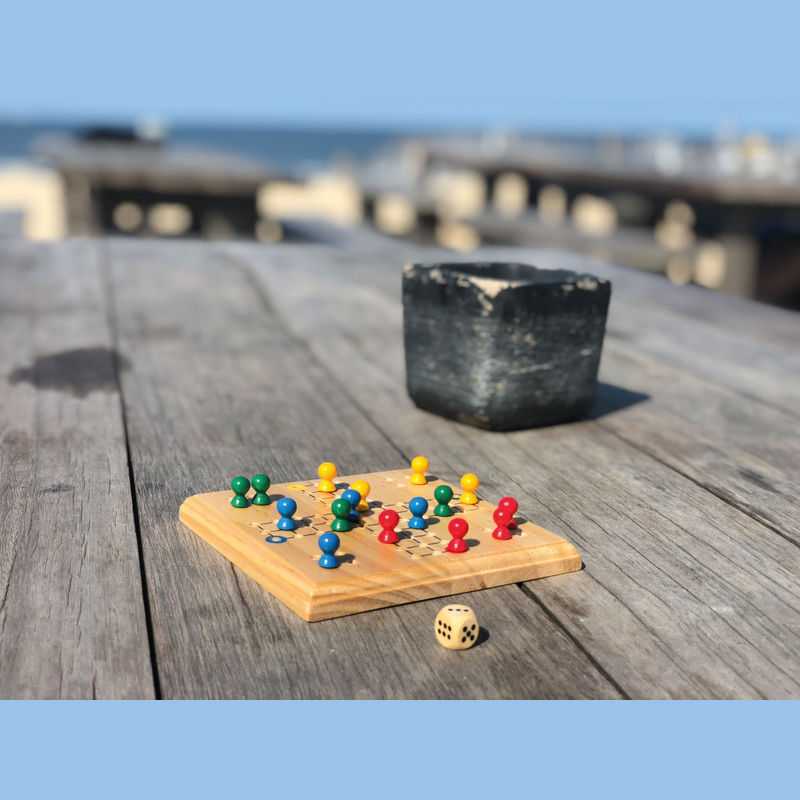 Klasická hra z dreva > hnedá