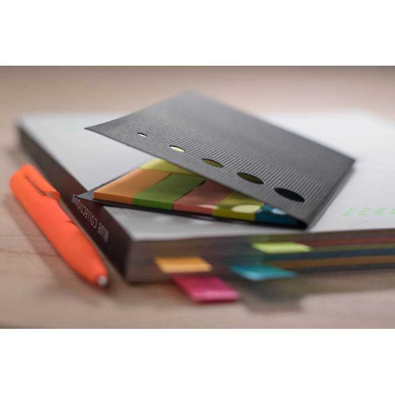 Samolepiace lístočky > čierna