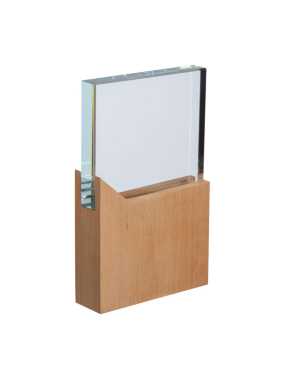 Trofej s dreveným podstavcom > béžová