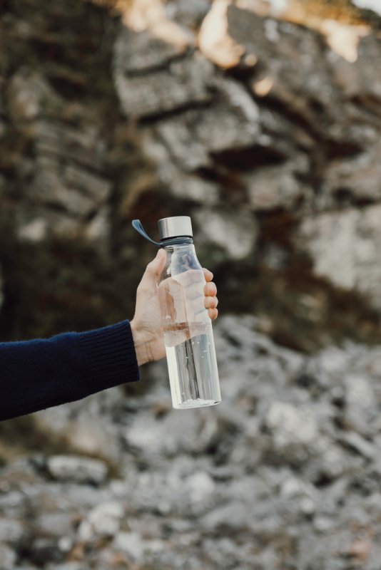 Fľaša na vodu 800ml VINGA Lean z RCS > transparentná