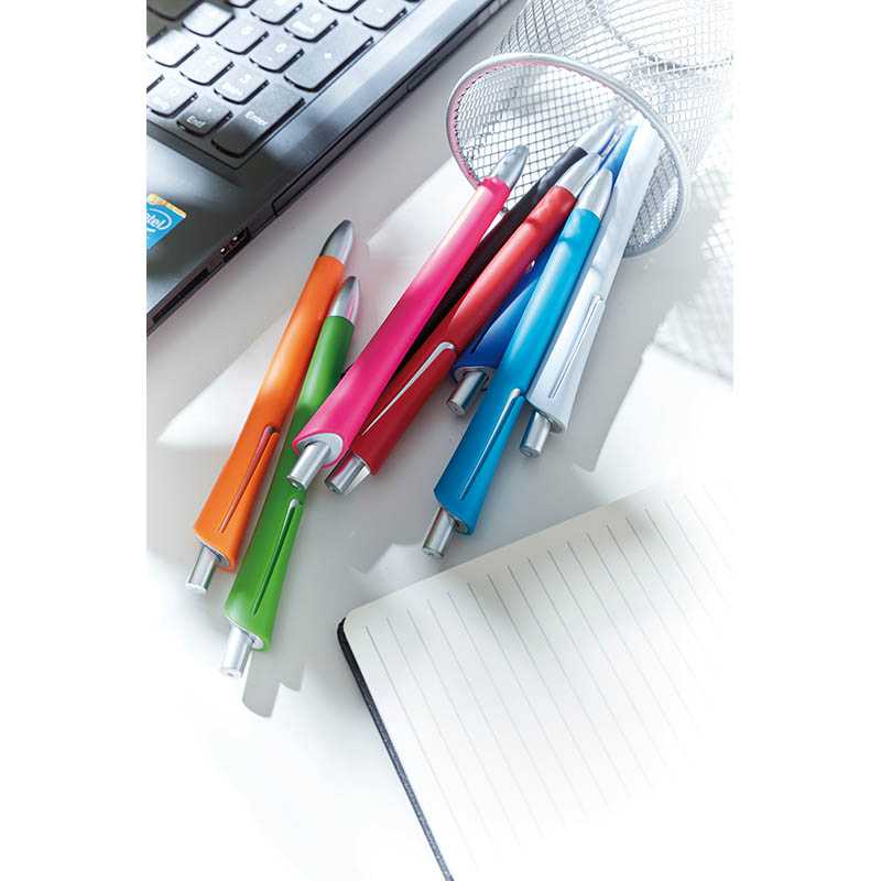 Plastové guličkové pero > čierna