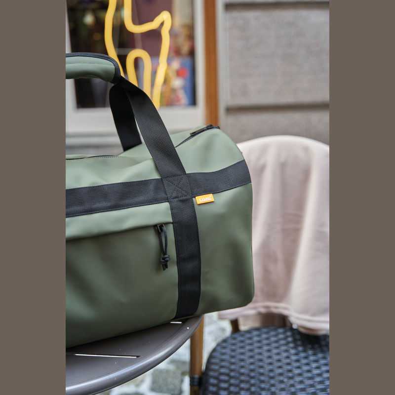 Vodotesná víkendová taška CrisMa > hnedá (khaki)