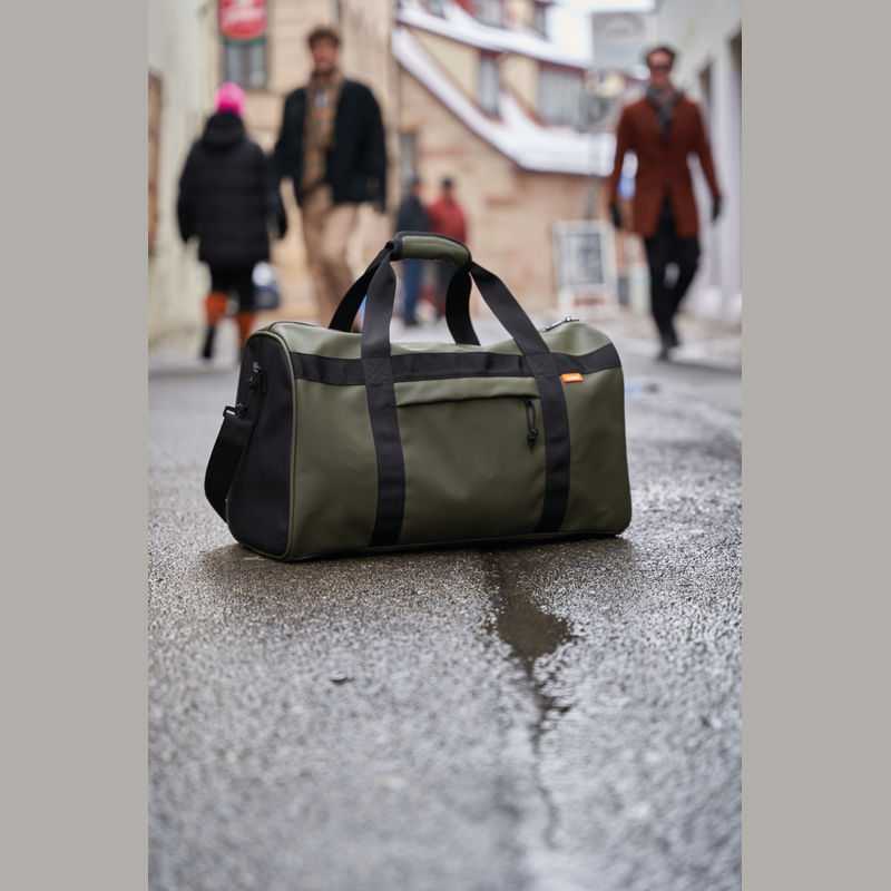 Vodotesná víkendová taška CrisMa > hnedá (khaki)