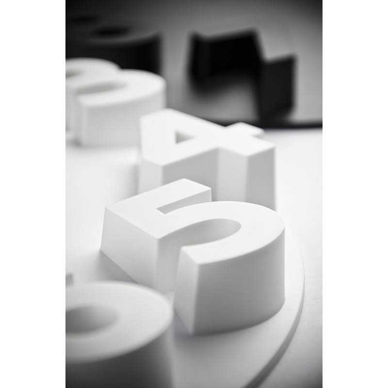 Nástenné hodiny > biela