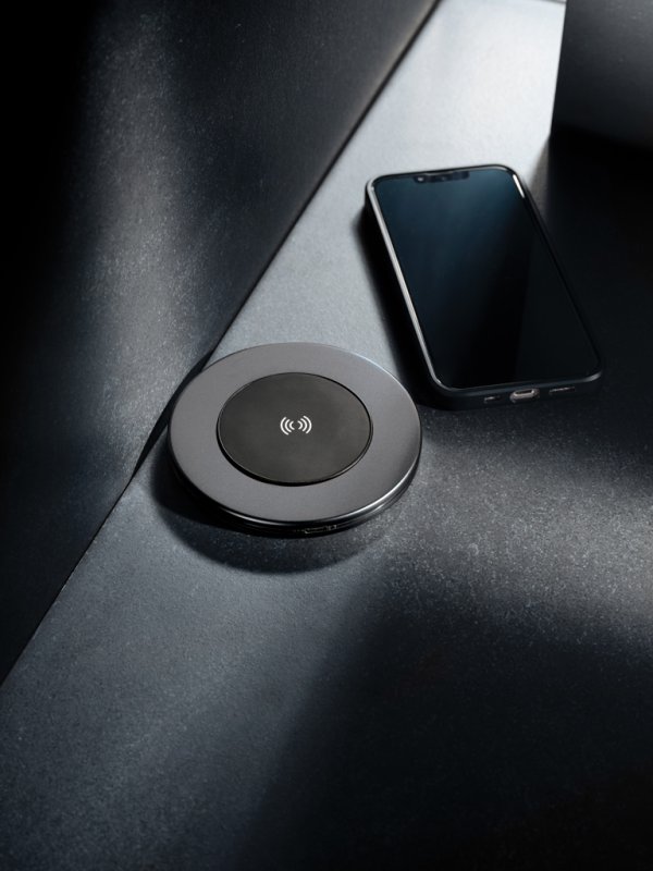 Bezdrôtová nabíjačka Terra 10W z RCS recykl. hliníka > šedá