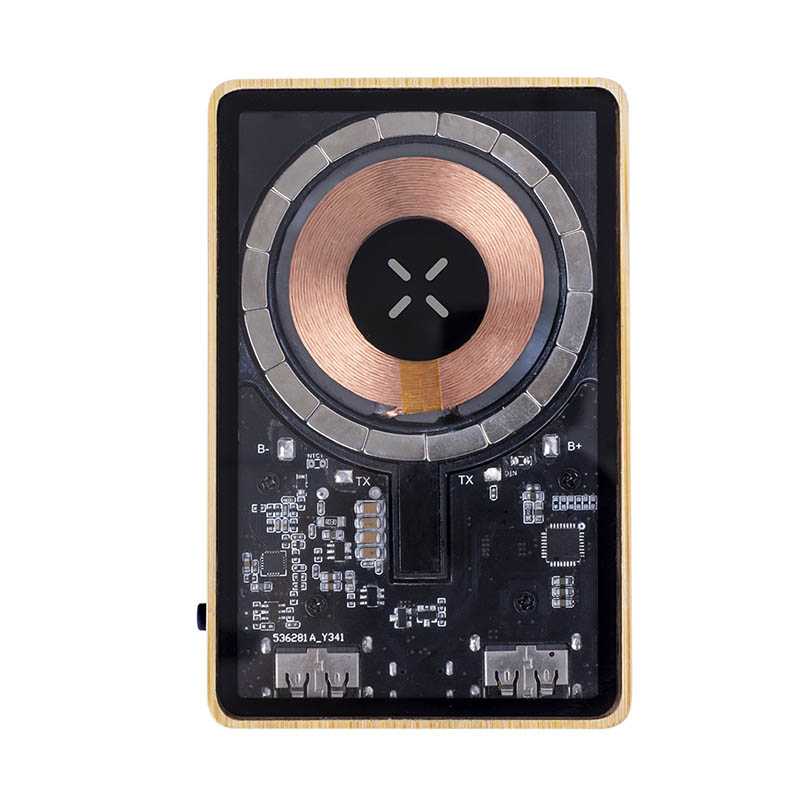 Transparentná powerbanka (5 000 mAh) > viacfarebná