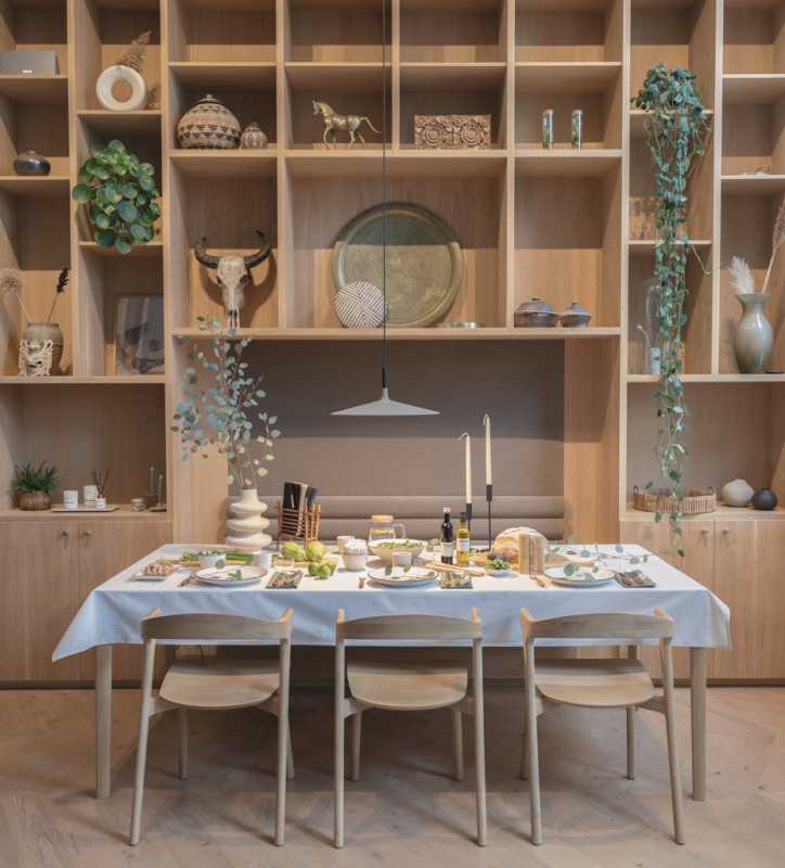 Okrúhla servírovacia doska z bambusu > hnedá