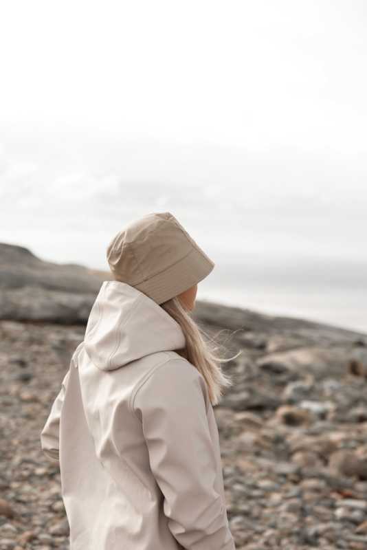 Klobúk VINGA Baltimore z RPET AWARE > hnedá (greige)