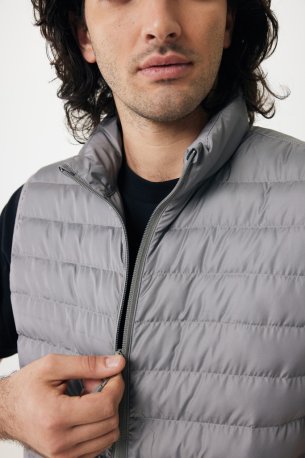 Pánska vesta Iqoniq Meru z recykl. polyesteru > strieborná / šedá > 3XL