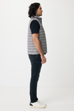 Pánska vesta Iqoniq Meru z recykl. polyesteru > strieborná / šedá > 3XL