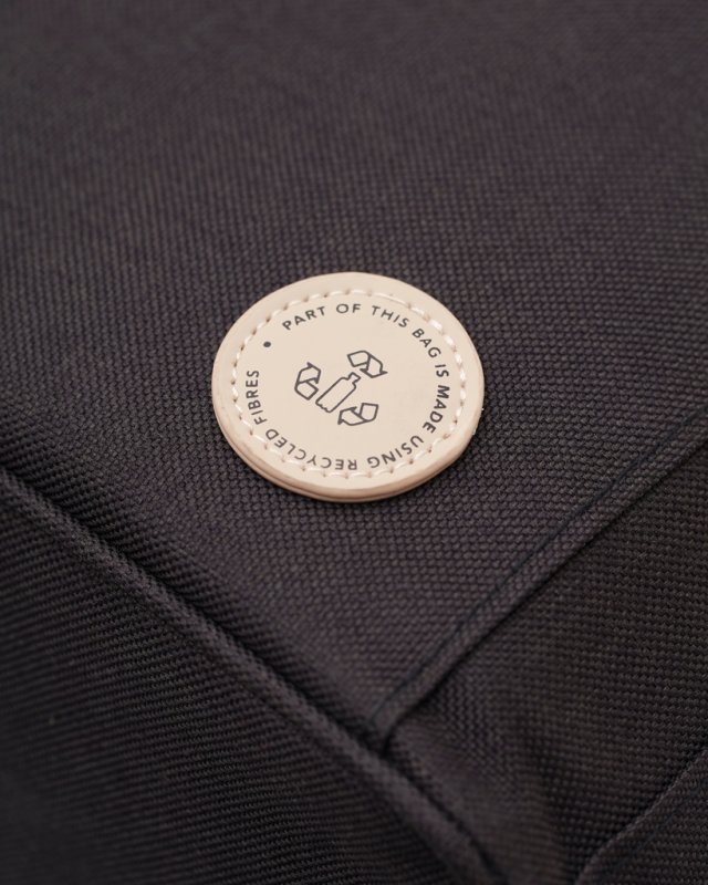 Chladiaci batoh VINGA RPET Sortino > čierna