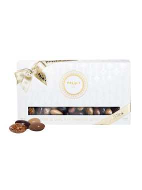 Luxury Gift-Box with 4 assorted chocolate almonds 200 g Maxim’s