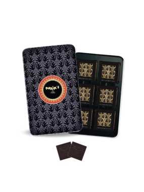 Black pencil-tin | 12 dark chocolate squares 58 g Maxim’s