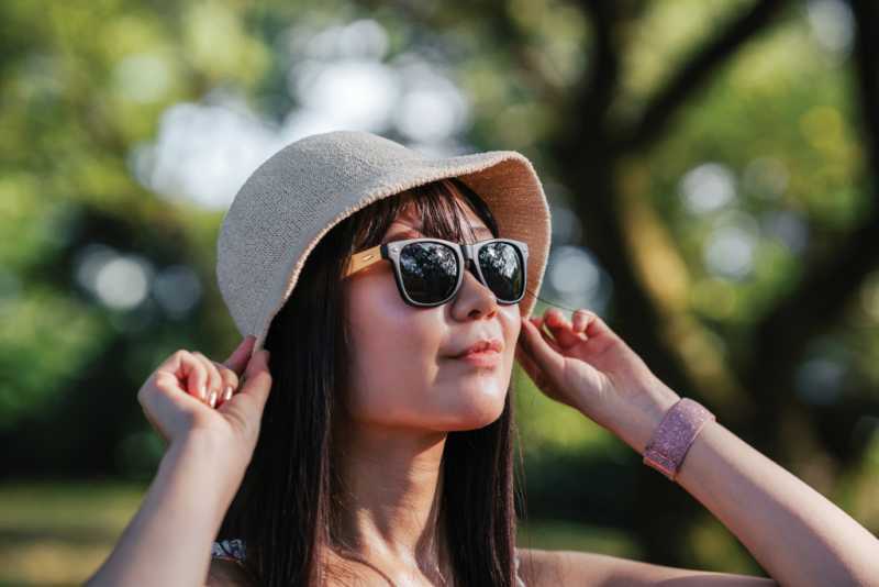 Slnečné okuliare z RCS recykl. plastu a FSC bambusu > čierna