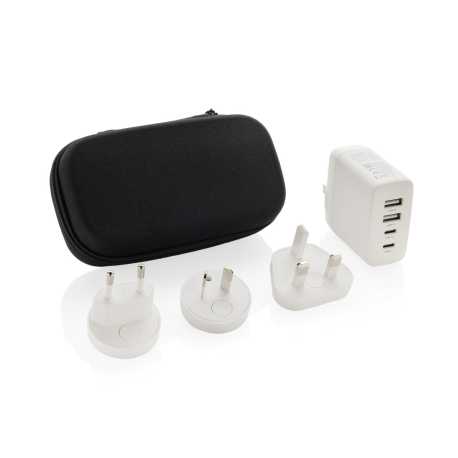 Cestovná nabíjačka TravelCharge Pro s USB C z RCS plastu > biela