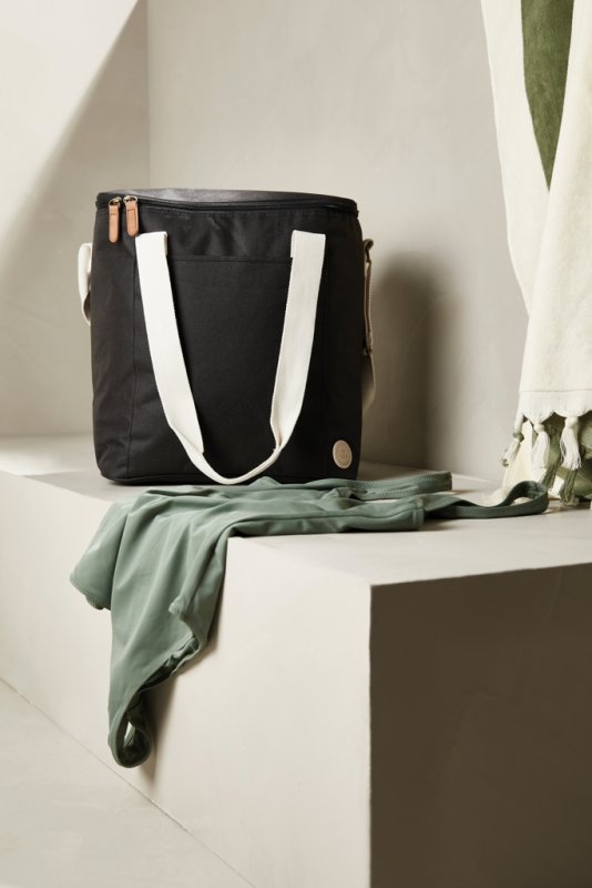 Veľká chladiaca taška VINGA RPET Sortino > čierna