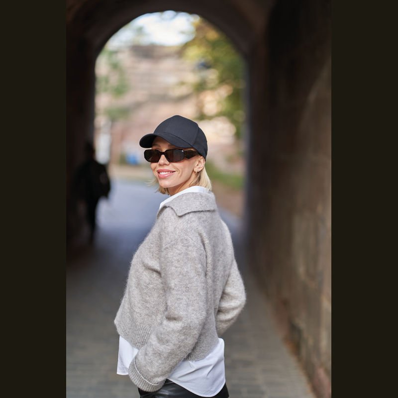 Šiltovka CrisMa vyrobená z recyklovanej bavlny > čierna